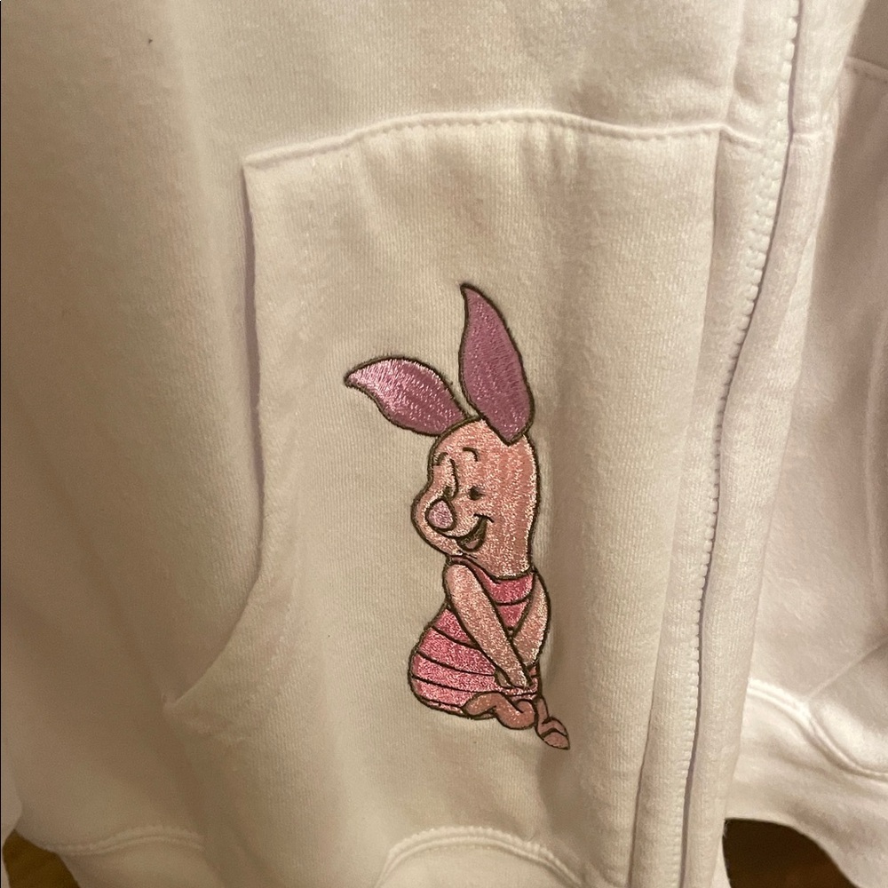 White Woman’s Hoodie Disney Winnie the Pooh - Picture 5 of 8